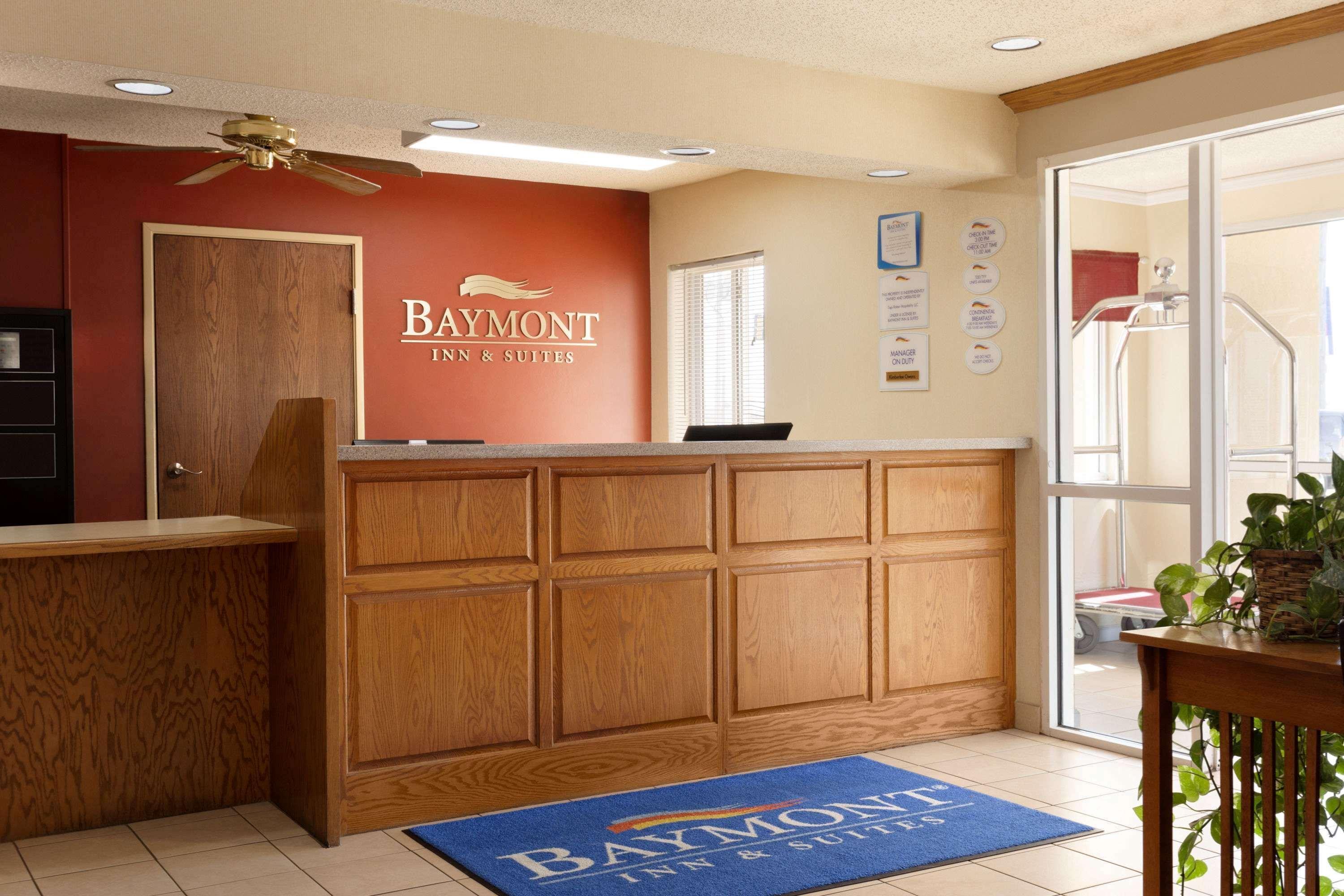 Baymont By Wyndham Salina Hotel Ngoại thất bức ảnh